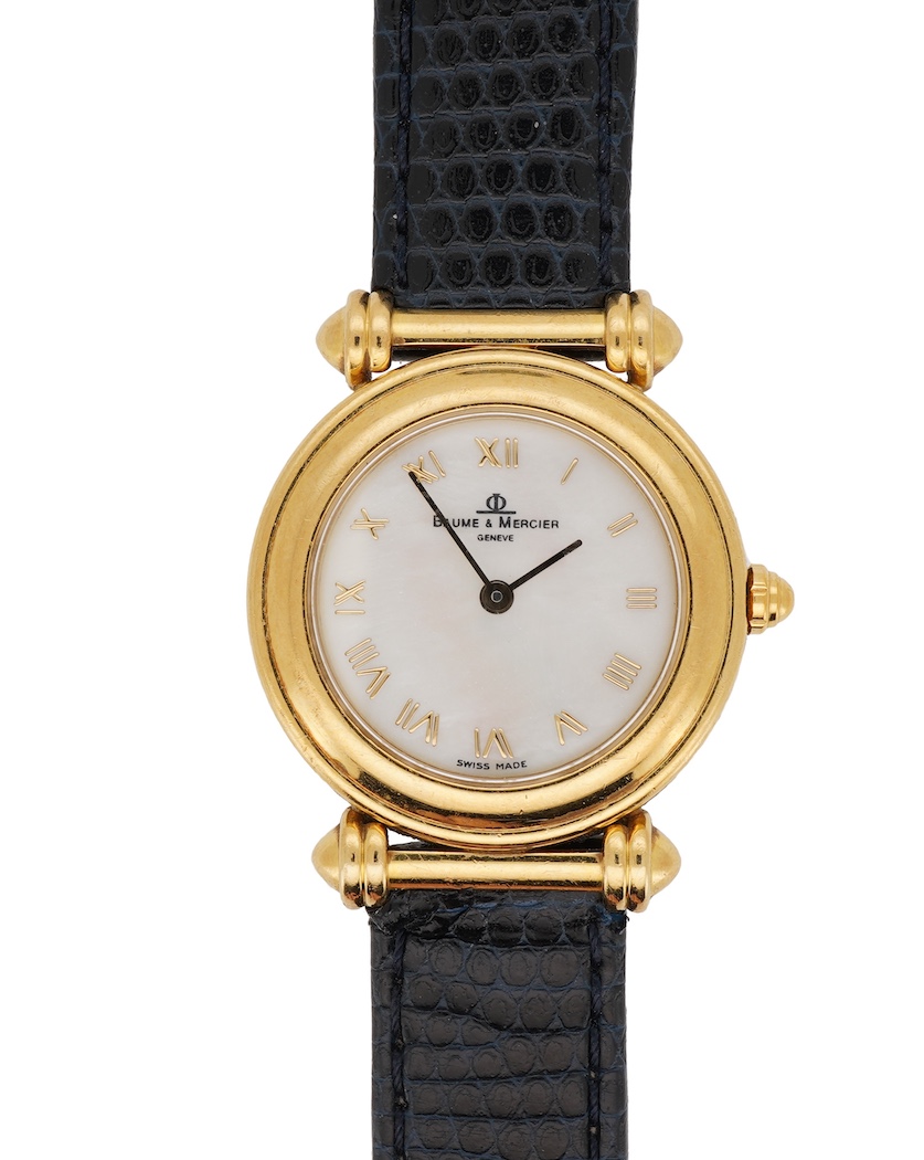 A lady's recent 18ct gold Swiss Baume & Mercier quartz wrist watch